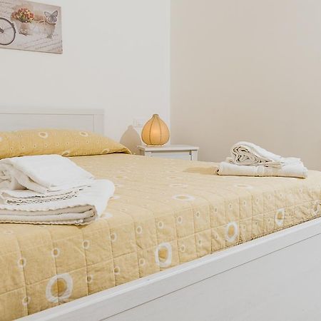Bed and Breakfast A Due Passi Dal Centro Alberobello Exterior foto